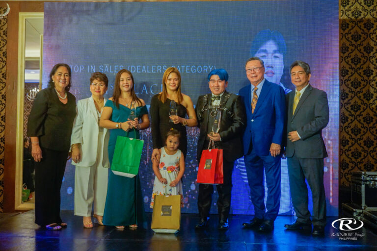 2020 Top in Sale in Dealers Category is ED Artchie Teleron (5th from R), second is ED Mark and Bebian Fabro, and third is ED Gloria Tolentino (center).