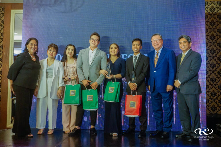 2021 Top in Sales in Leaders Category is BP Dennis Salamanca (6th from R), second is AD John and Jessica Rhea Tolentino (4th and 5th from R), and third is GM Nonelon Limoico (represented by Michelle Francisco 3rd from R).