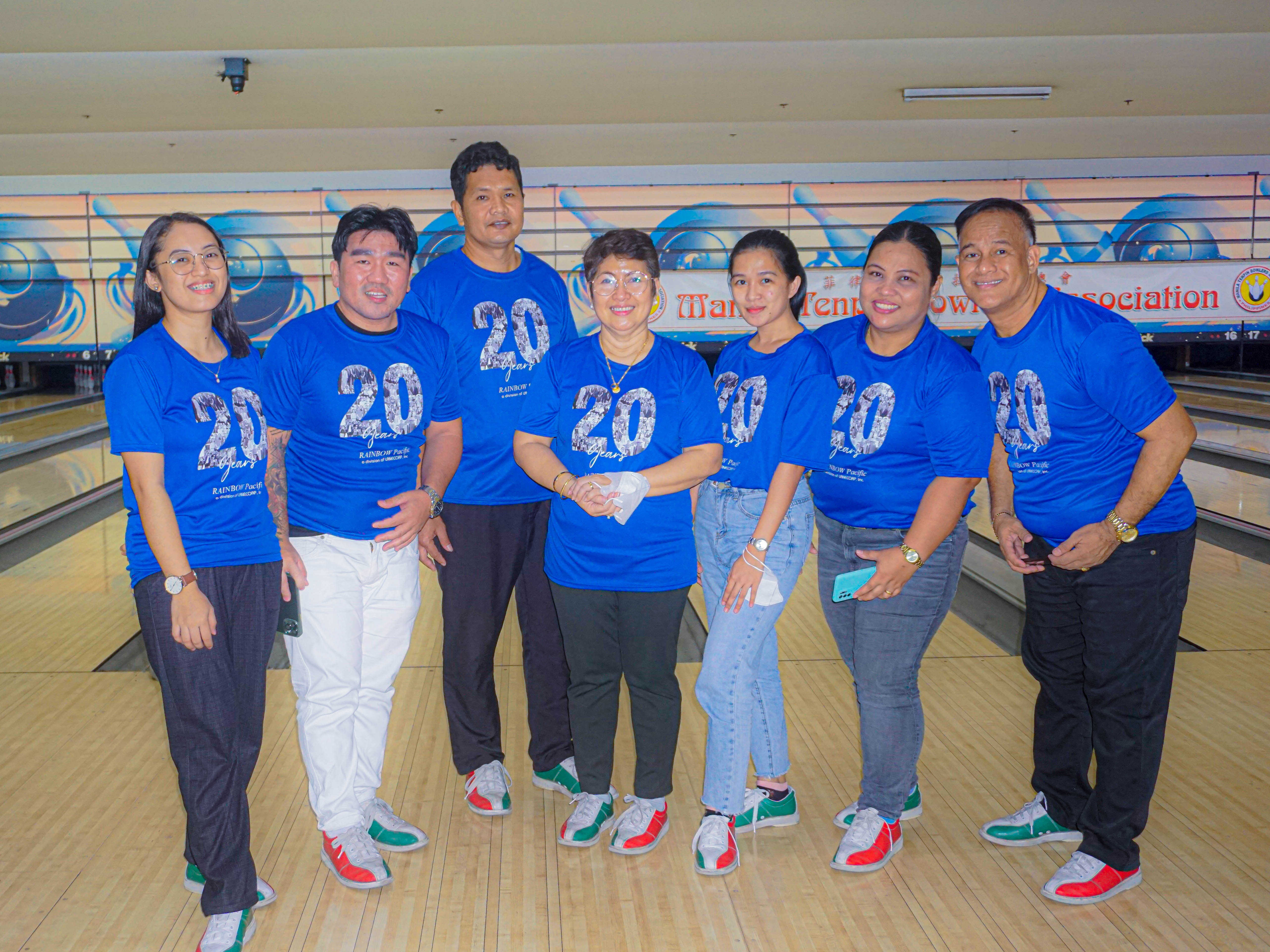 BLUE TEAM: Left to right: Alyssa Go, ED Artchie Teleron, GM Rhyan Glemao, MD Marison Neria, Maricris Bañez, TL Jenneth Legre and GM Victor Tuplano