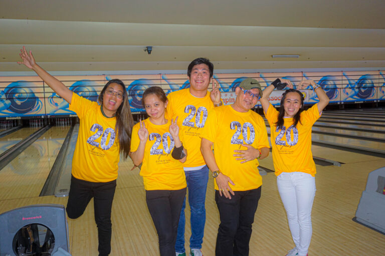 YELLOW TEAM: Left to right: SrD Jelyn Salamanca, Marga Tamse, RD Mark Refil, Wilfredo Dancel and RD Joann Mendoza.